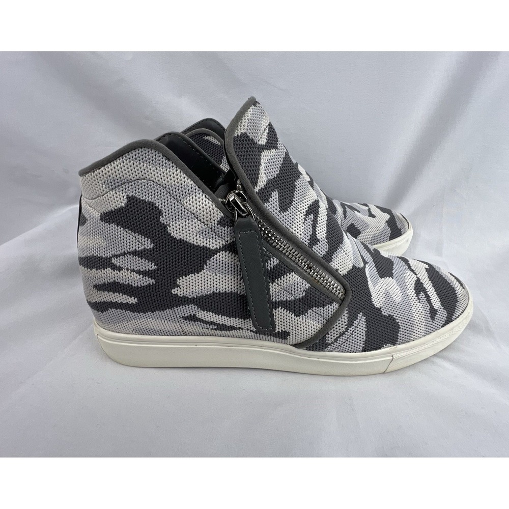 STEVE MADDEN Womens Camo Knit Wedge Click Sneakers Side Zip Gray White Sz 10